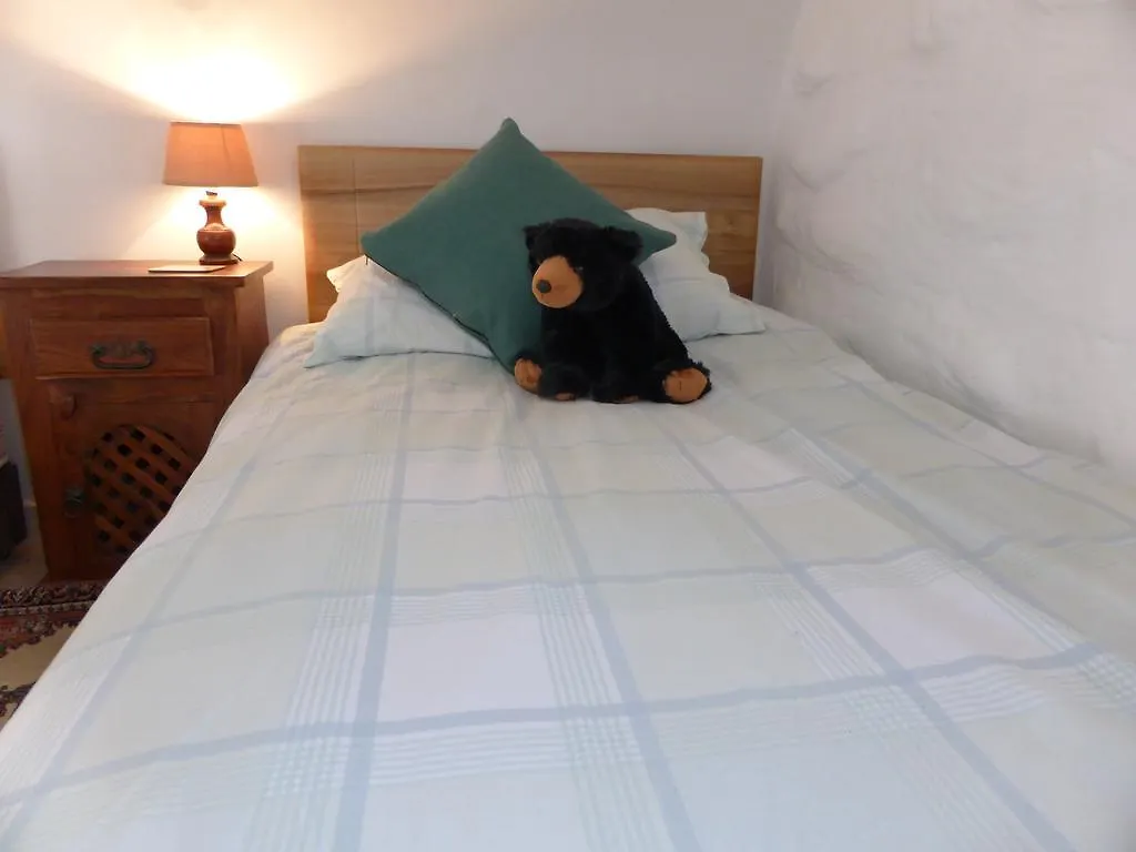 Luxury Brittany Cottages & Heated Pool France