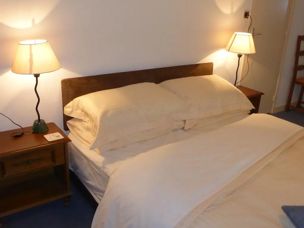 Luxury Brittany Cottages & Heated Pool Languidic Nyaraló