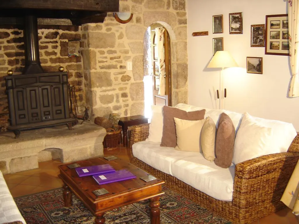 Luxury Brittany Cottages & Heated Pool 0*, Languidic