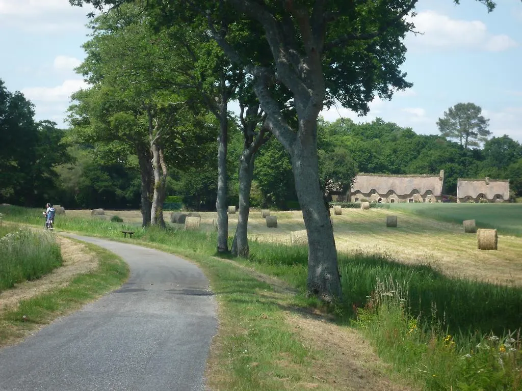 Luxury Brittany Cottages & Heated Pool Holiday home Languidic