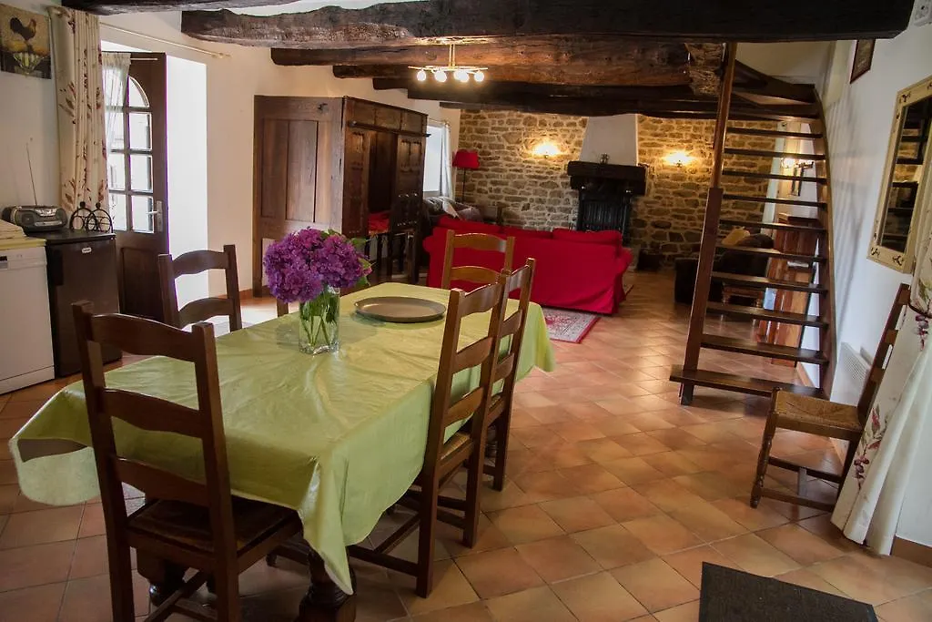 Luxury Brittany Cottages & Heated Pool